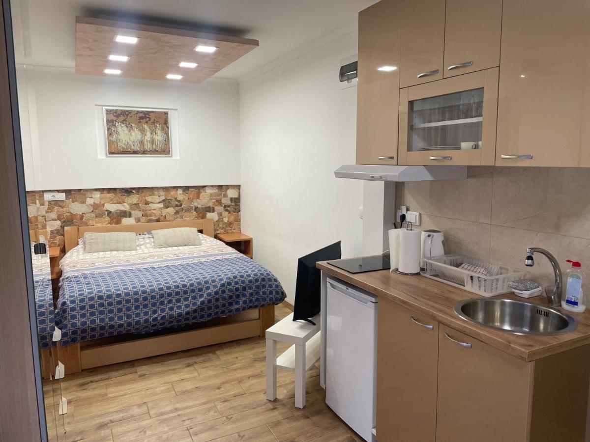 Apartman Heet Belgrado Buitenkant foto
