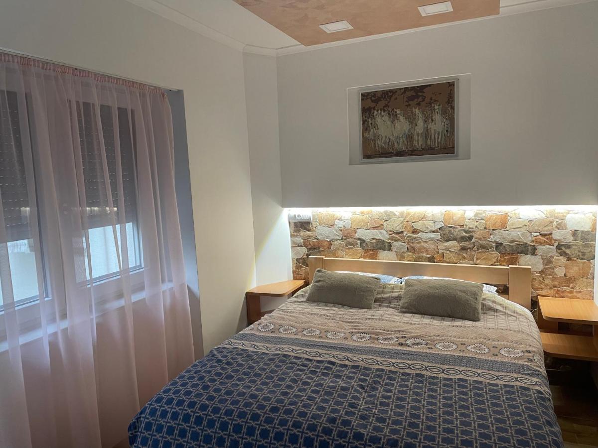 Apartman Heet Belgrado Buitenkant foto
