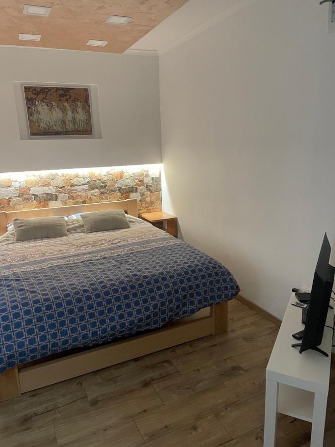 Apartman Heet Belgrado Buitenkant foto