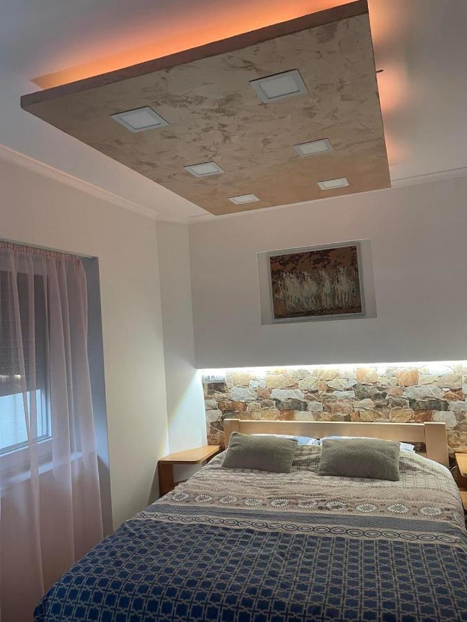 Apartman Heet Belgrado Buitenkant foto
